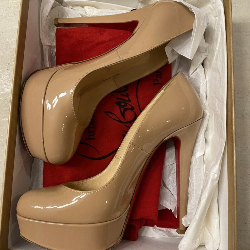 100% Authentic christian louboutin nude Bianca Pumps Size 36